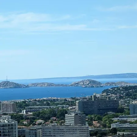 Ideal Sea View, Near Calanques &velodrome -parking Apartment Marseille