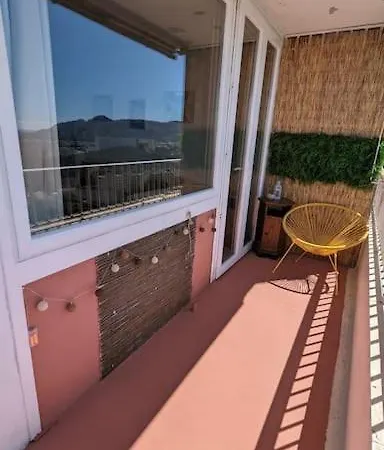 Ideal Sea View, Near Calanques &velodrome -parking Apartment Marseille