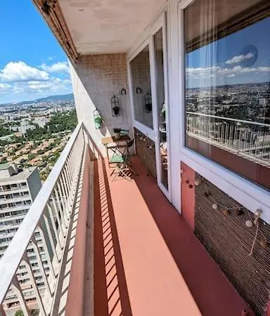 Ideal Sea View, Near Calanques &velodrome -parking Apartment Marseille